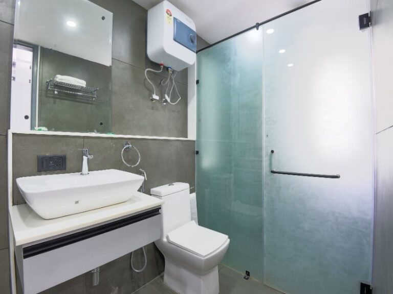 Bathroom - Bedchambers serviced apartments MG Road