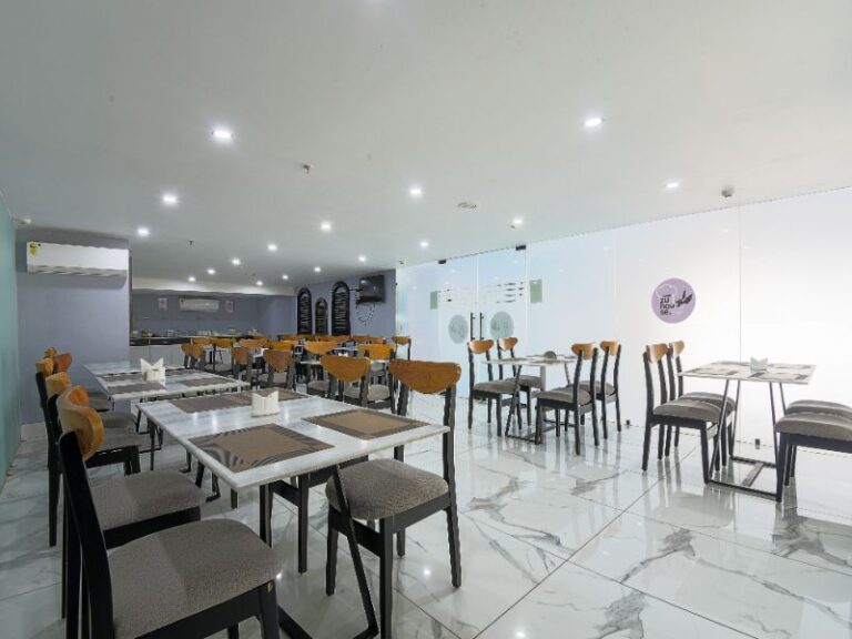 Restaurants - Bedchambers serviced apartments MG Road